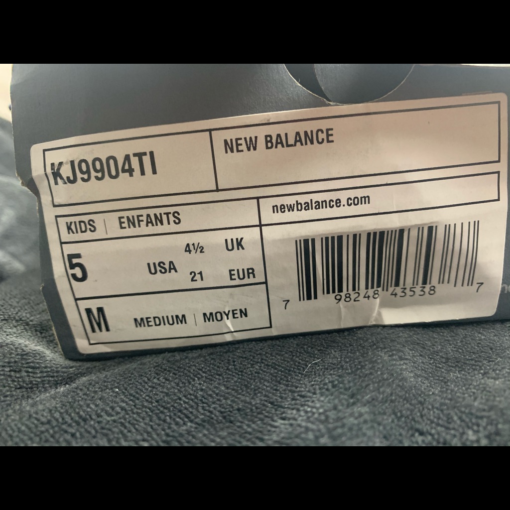 Enfants Shoes Size 5c